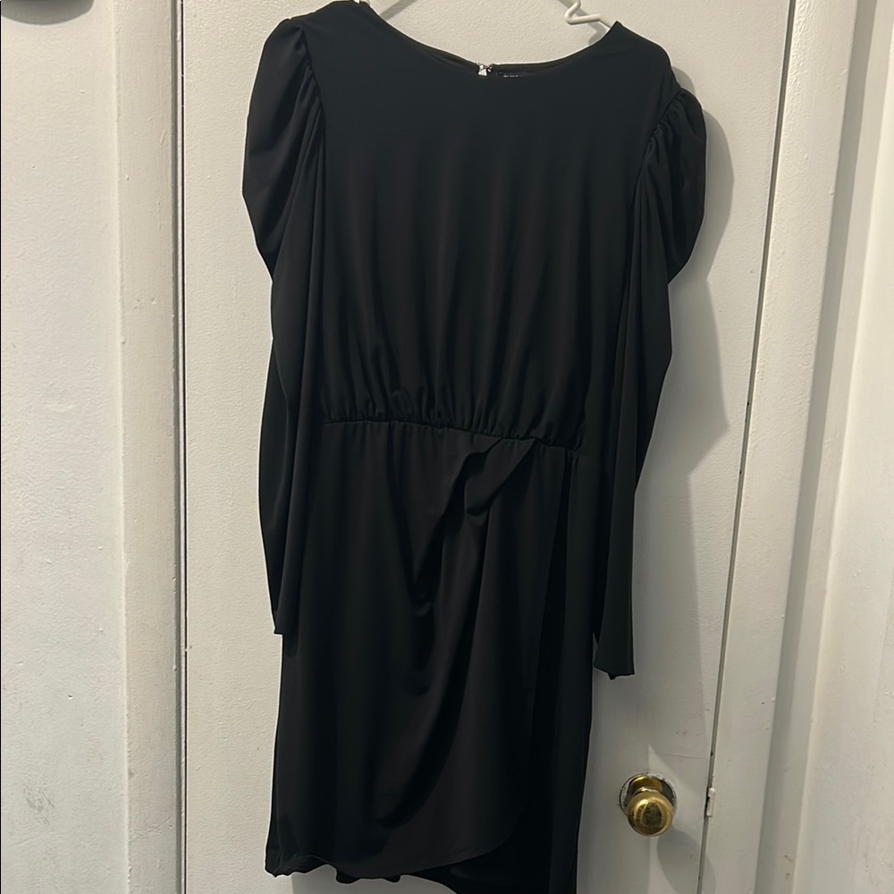 Black Sheath Dress with Puff Sleeves and Crew Neck